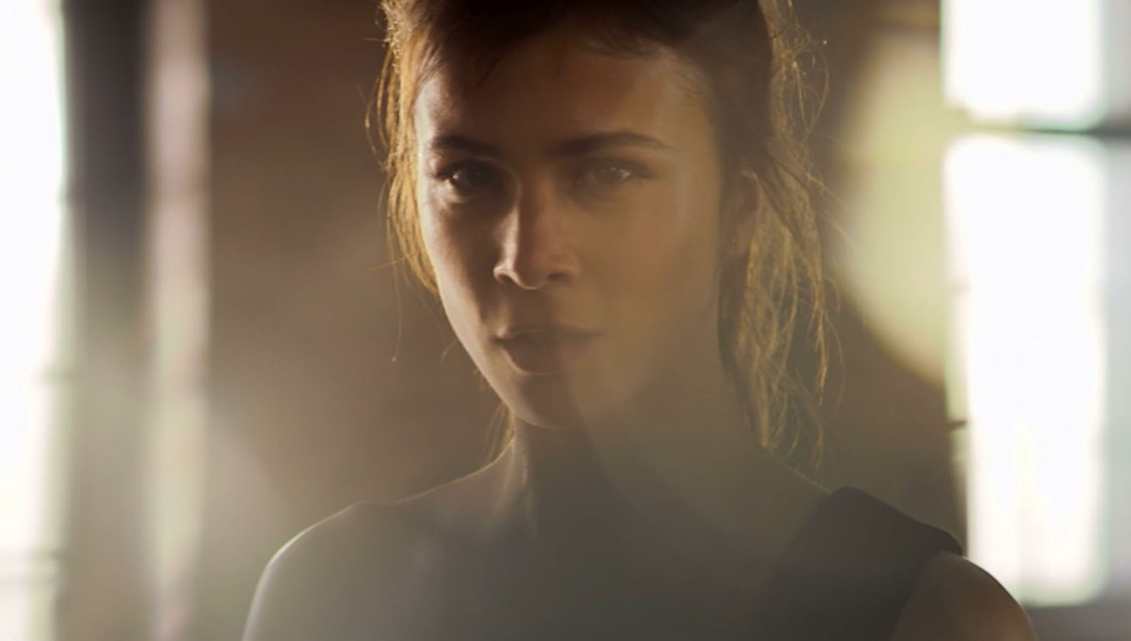 Screenshot aus dem Showreel von Aylin Tezel
